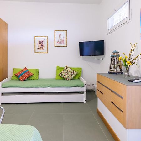 Luxury Suites & Apartment Con Accesso Alla Spiaggia E Parcheggio Privato - Vista Mare Lido Conchiglia المظهر الخارجي الصورة