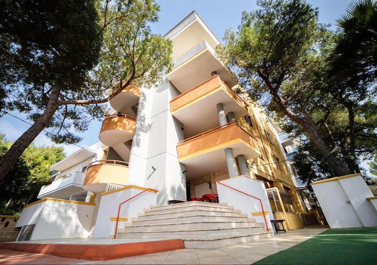 Luxury Suites & Apartment Con Accesso Alla Spiaggia E Parcheggio Privato - Vista Mare Lido Conchiglia المظهر الخارجي الصورة